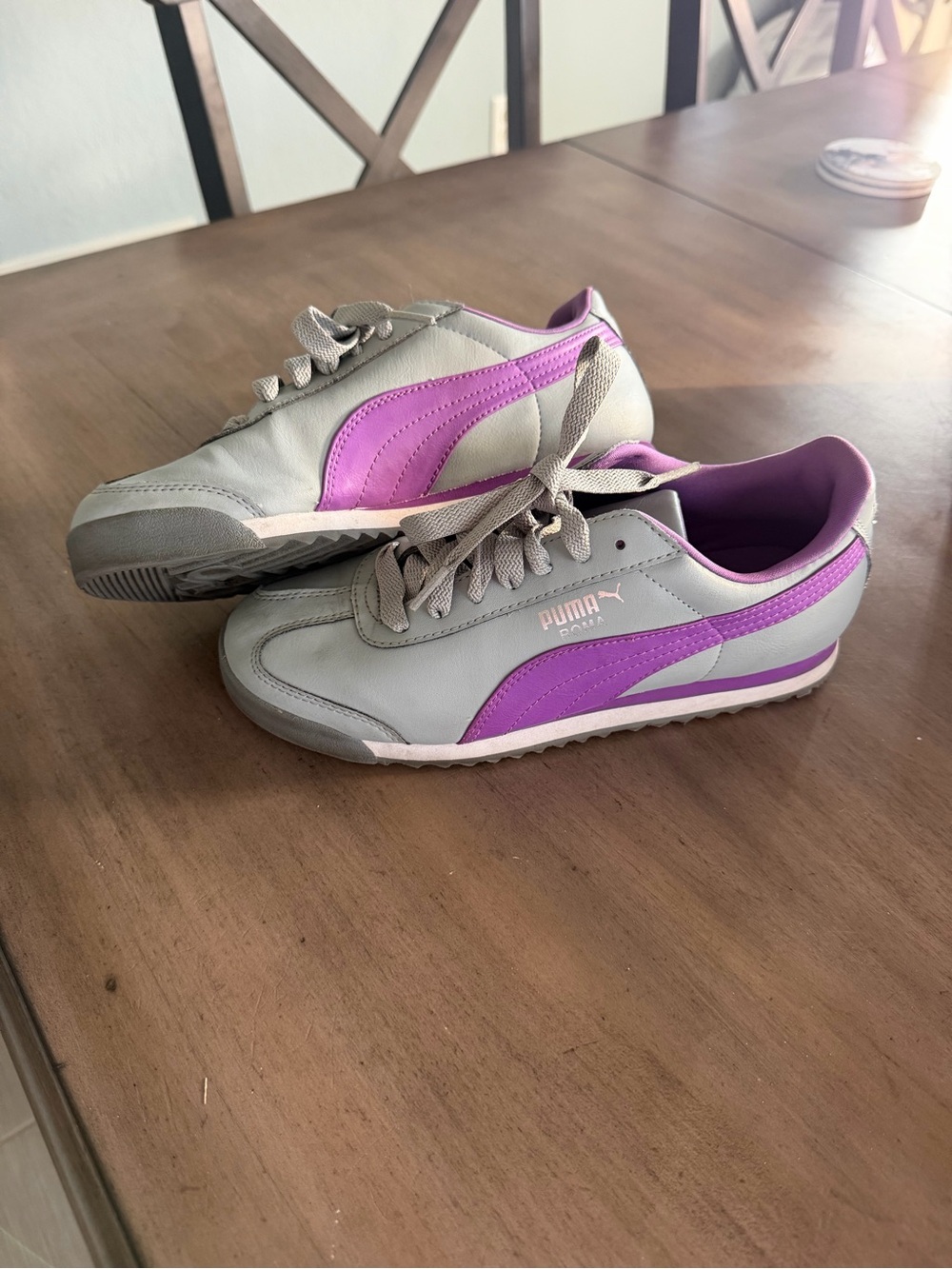 PUMA Roma Men’s 5.5 Gray Purple Leather Retro Sneakers Low Top Shoes